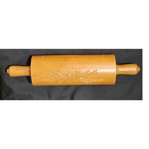 Vintage 1980’s Faux Wood Homco Rolling Pin Wall Pocket